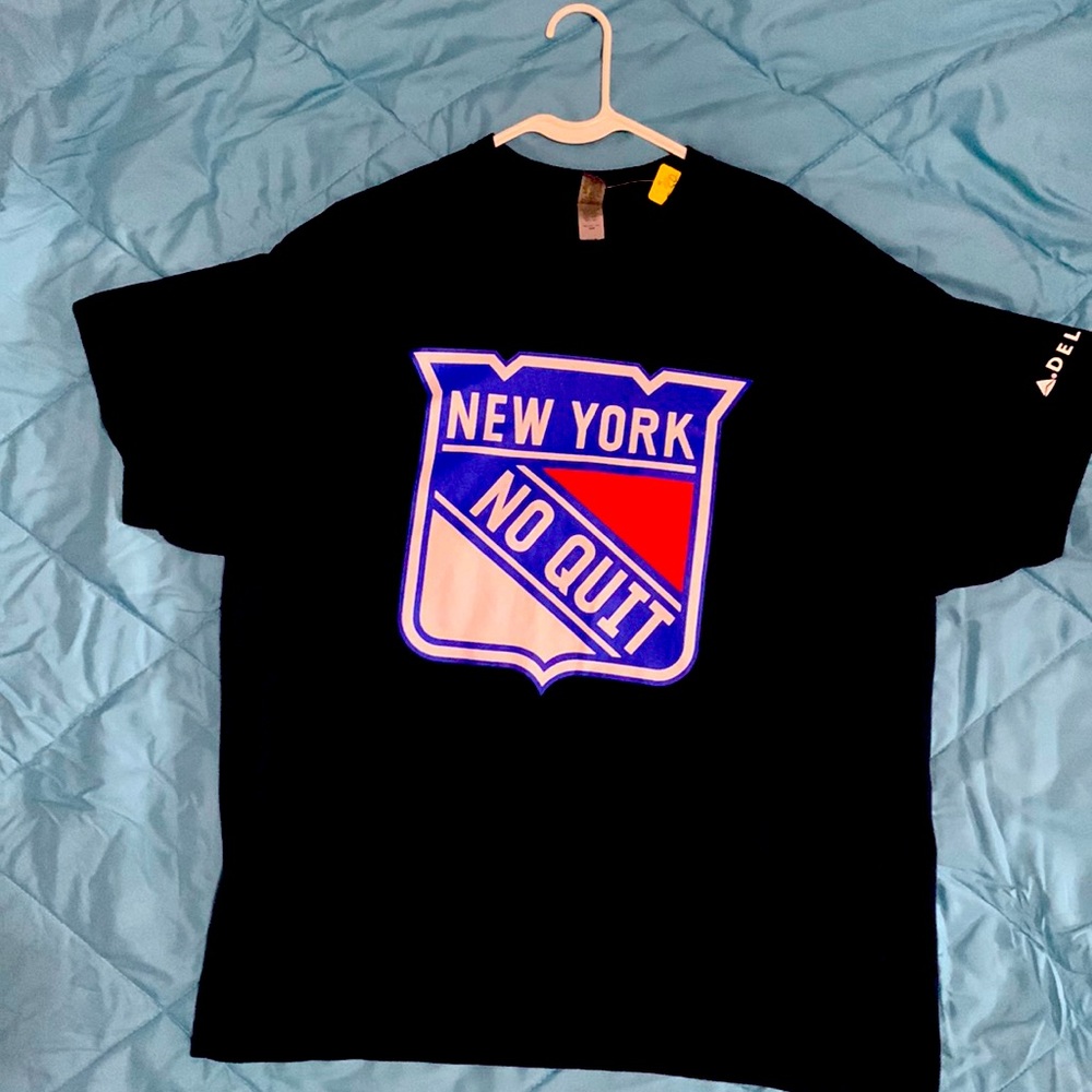 Gilden New York print tee shirt, New however buy and resell item